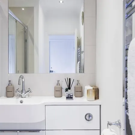 Stylish Apartment Opposite Westfields Londres Extérieur photo