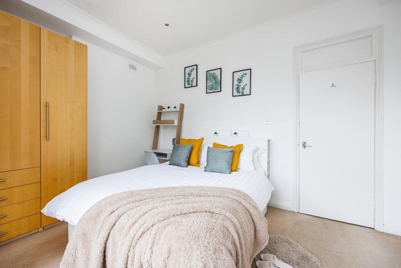 Stylish Opposite Westfields Appartement Londres